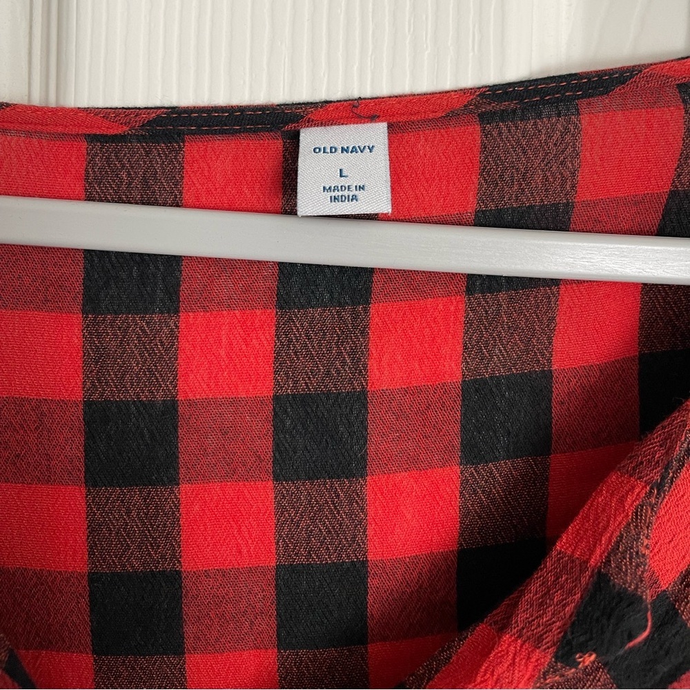 Old Navy Relaxed Buffalo Plaid Balloon Long Sleeve Top - Picture 6 of 6
